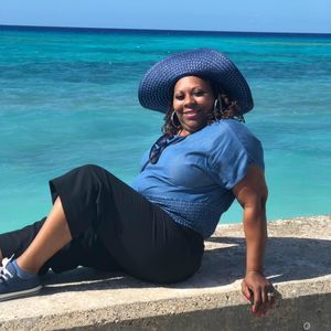 Meet your Posher, Caroline